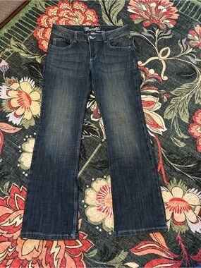 Wrangler Bootcut Jeans Size 9x30 Medium Wash 👖